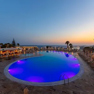 **** Hotel Tofinis Cipro